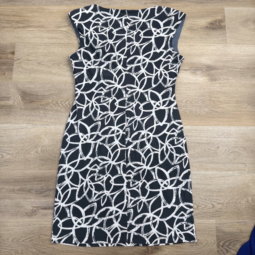 Anne Klein Abstract Sheath Dress Women 12 Charcoal Side Ruching Office Chic - Picture 7 of 7